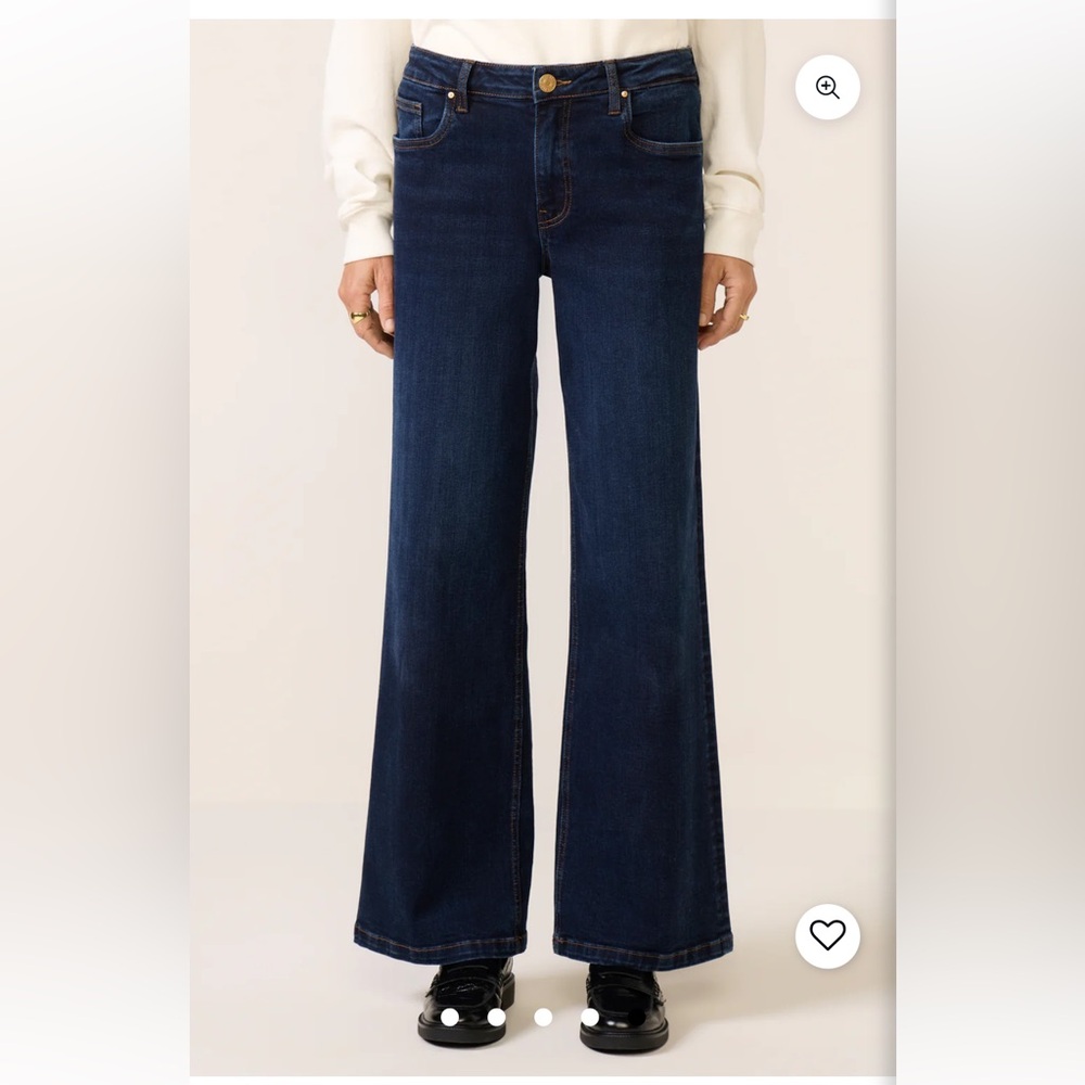 Kut from the Kloth “Jean” Wide Leg
